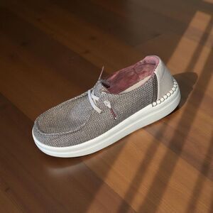 NWOB Women’s Hey Dude Wendy Rise Slip-On Loafers Shoes Size 5 EU 36